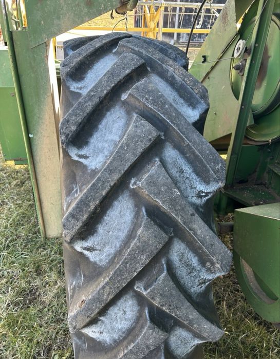 Комбайн зернозбиральний John Deere 965 джон дір  свіжий