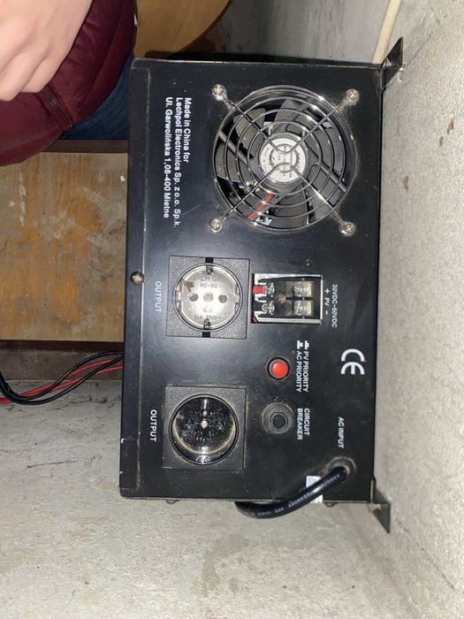 Продам солнчную систему (Инвертор KEMOT PROsolar-1800)