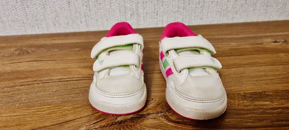 Дитячі кросівки Adidas