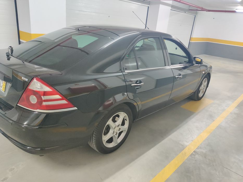 Ford Mondeo 1.8 SCI 130cv Titanium impecável