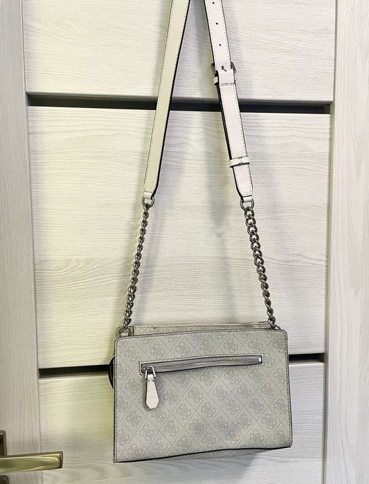 Torebka listonoszka Guess nowa