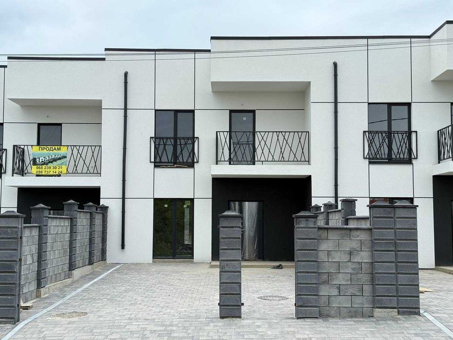 Котедж На Щасливому! Опалення! Підключені мережі!