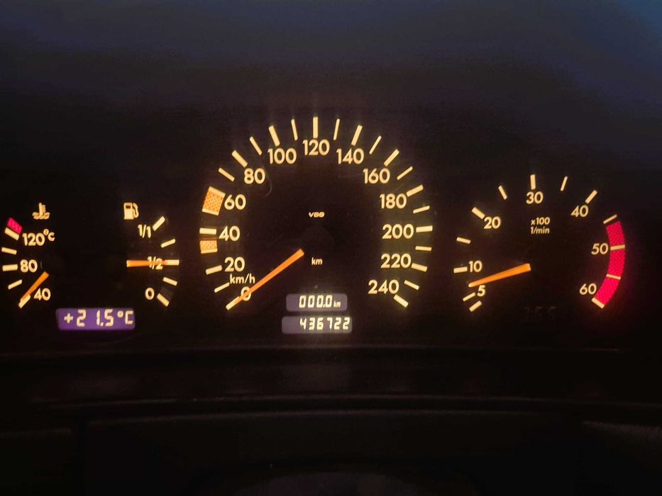 Mercedes E220 CDI Avantgarde SW – 1999