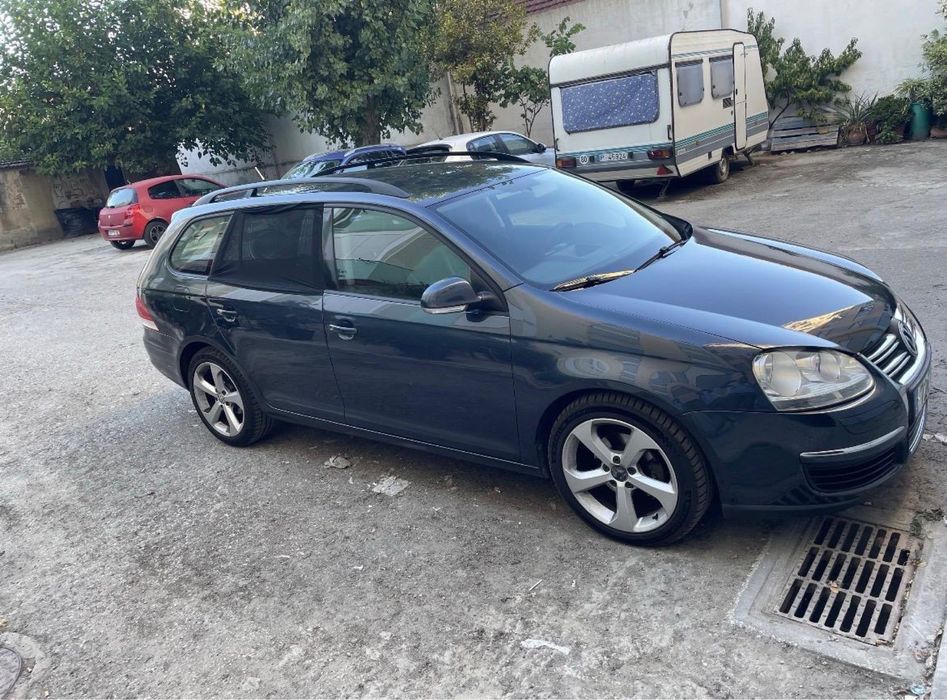 VW Golf V viatura nacional e bem estimada com poucos kms