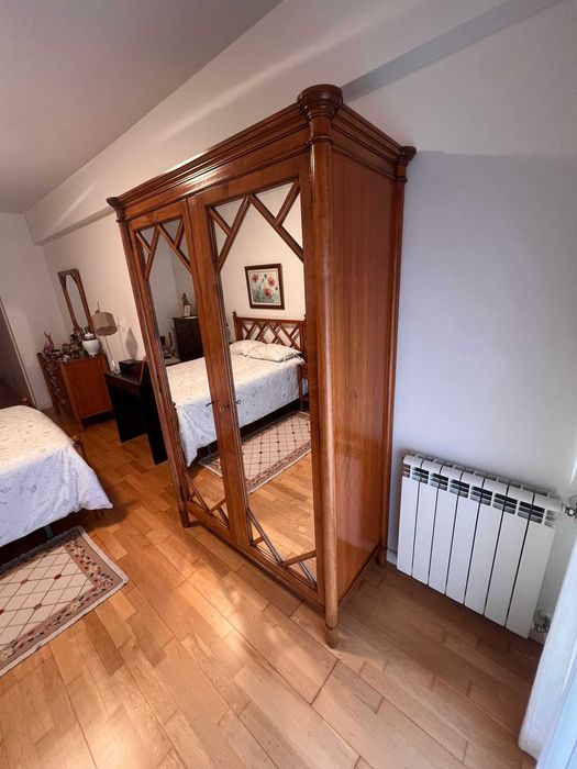 Roupeiro Vintage Madeira Kambala