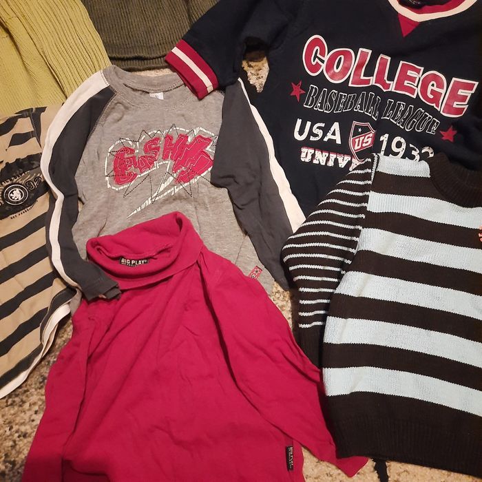 Paka ubrań Bluzy sweterki 92