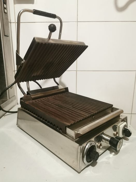 Grelhadora / Prensa Profissional – Aço Inox –