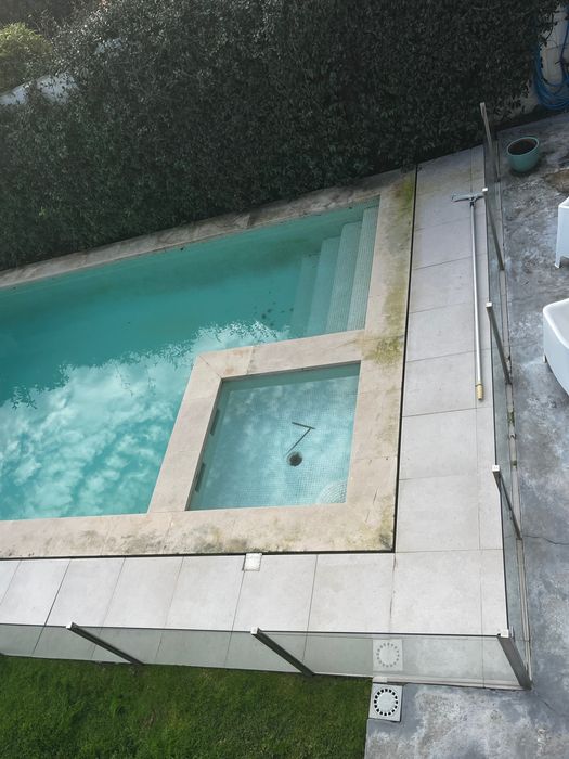 Cerca proteção em vidro piscina