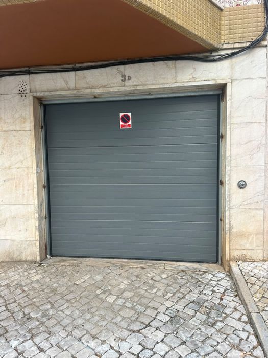 Garagem Individual Saida Direts Pra Rua - Monte Abraao