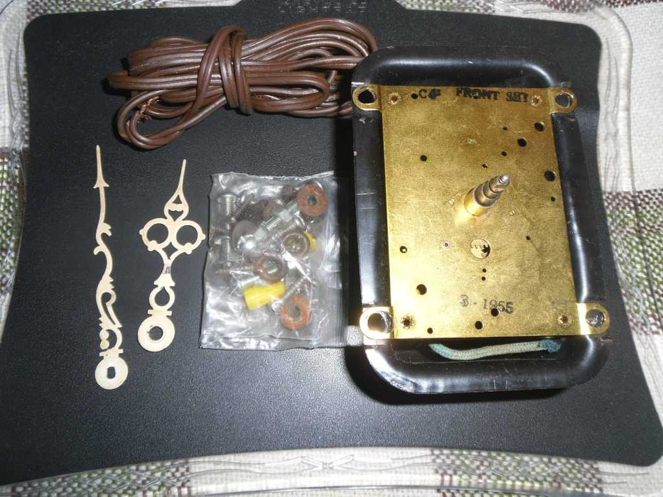 Часы Synhcron производства США 1955