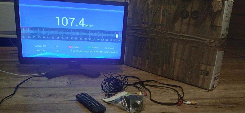 Telewizor 22 cale bez USB wbudowany Dekoder DVB-T2 pilot bez TXT do ZK