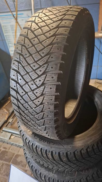 235/55r18 Goodyear Ultra Grip 2 opony używane