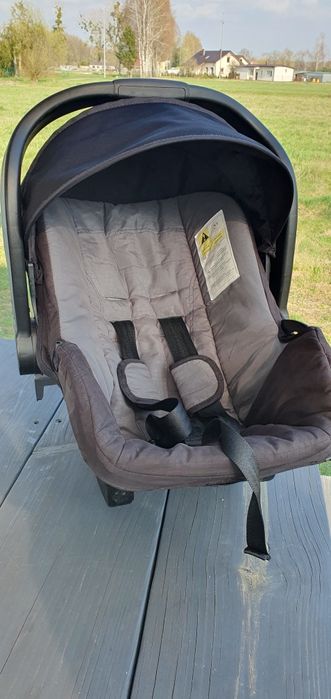 Fotelik samochodowy Axikid z bazą isofix