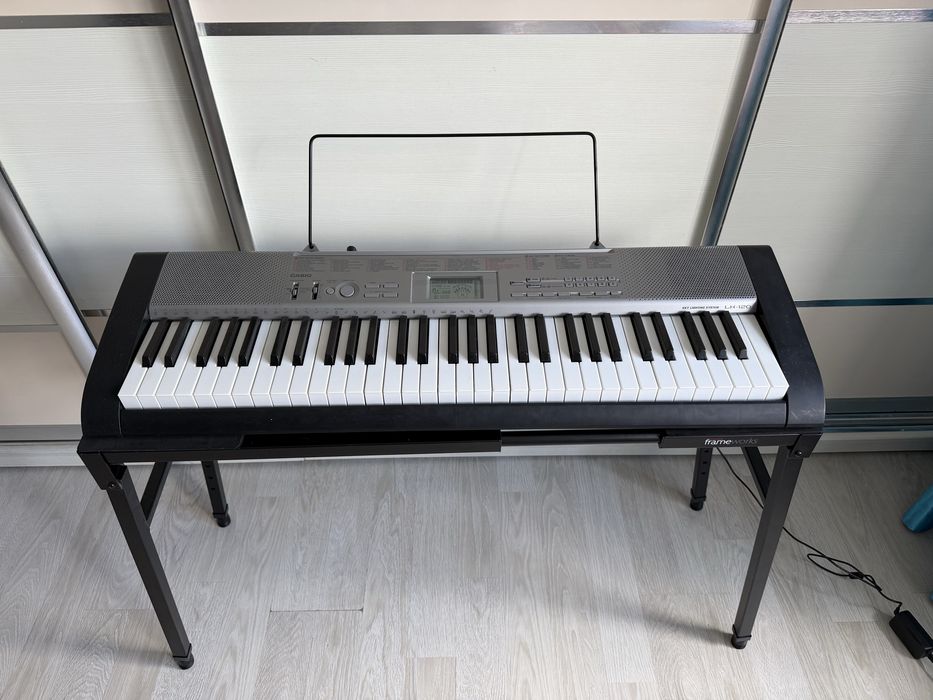 Синтезатор Casio LK-120 !!! Крута модель! Пианино