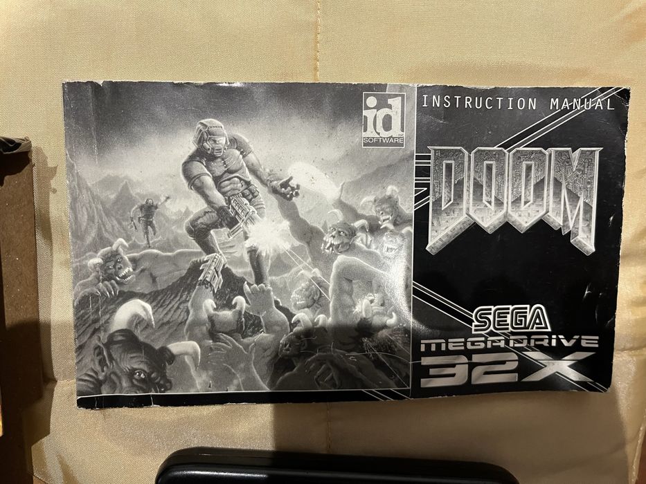 Sega 32x - jogo Doom