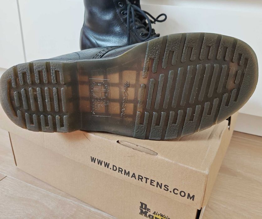 Glany Dr. Martens 1460 Pascal Warmwair Valor WP rozm. 40