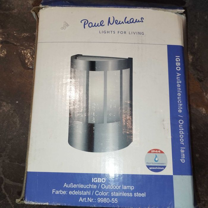 Lampa na ścianę piękna