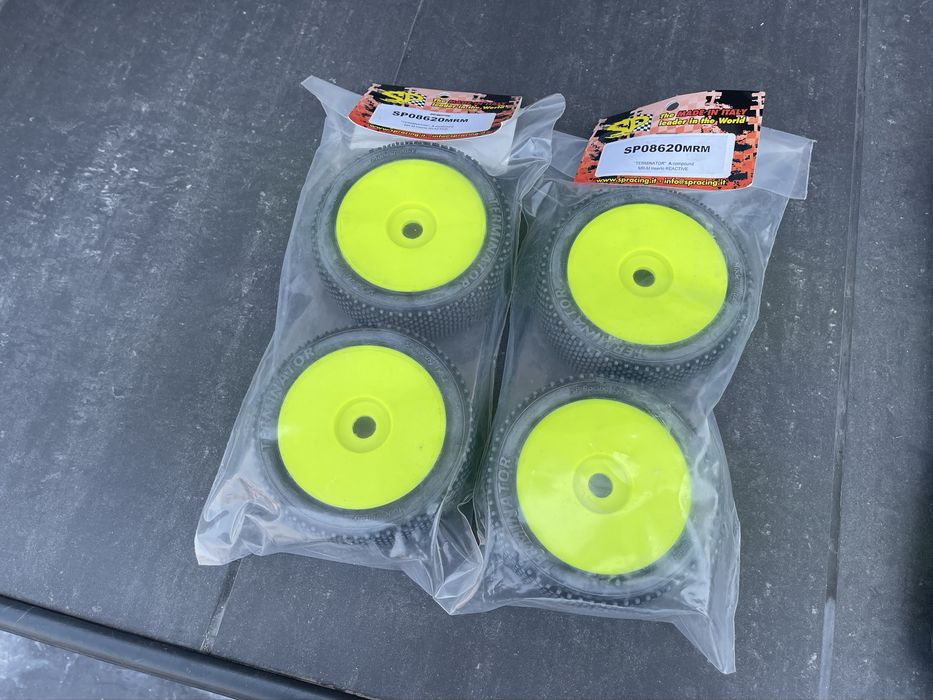 Conjunto de 3 Packs Novos de Pneus Buggy Nitro (12 Pneus)