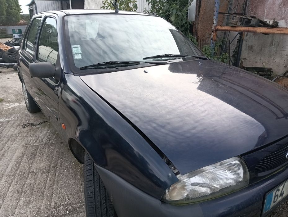 Ford fiesta 1.8 diesel 5 lugares