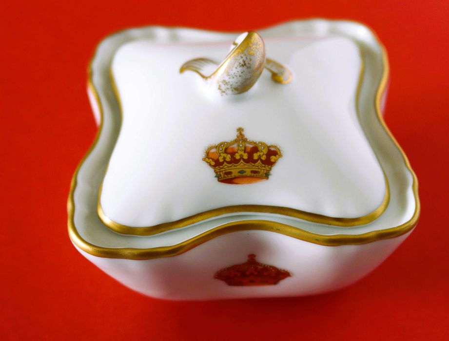 Caixa do Serviço «Casa Real» edição Palácio da Pena porcelana NG