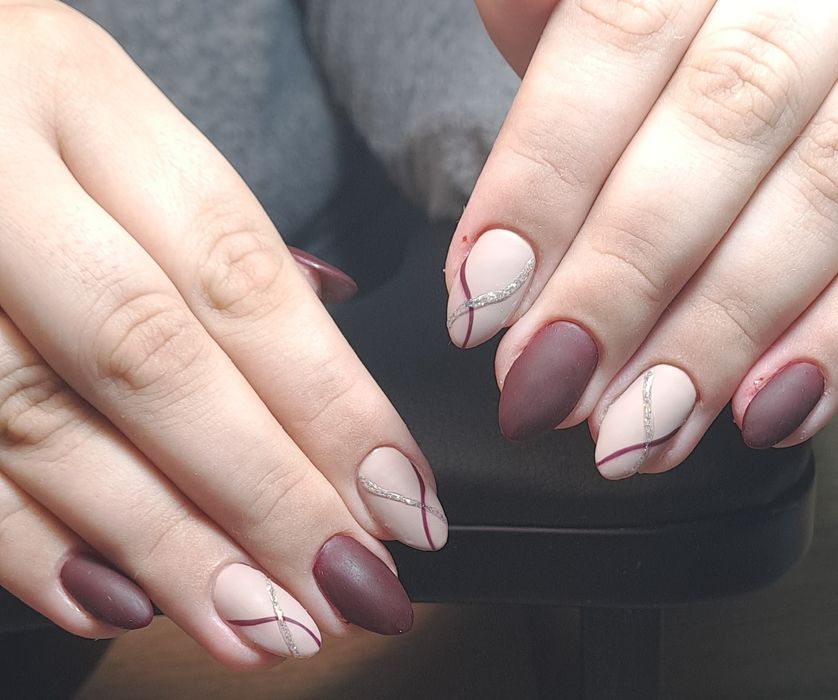 Манікюр Педикюр Нарощування нігтів