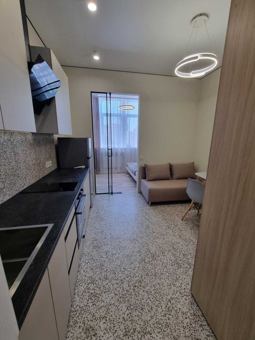 Продаж гарної квартири студії на Бочарова