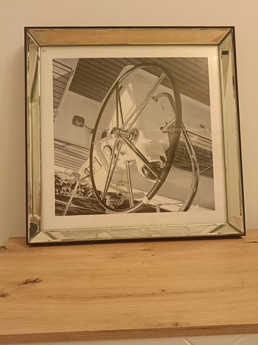 Obraz w lustrzanej ramce