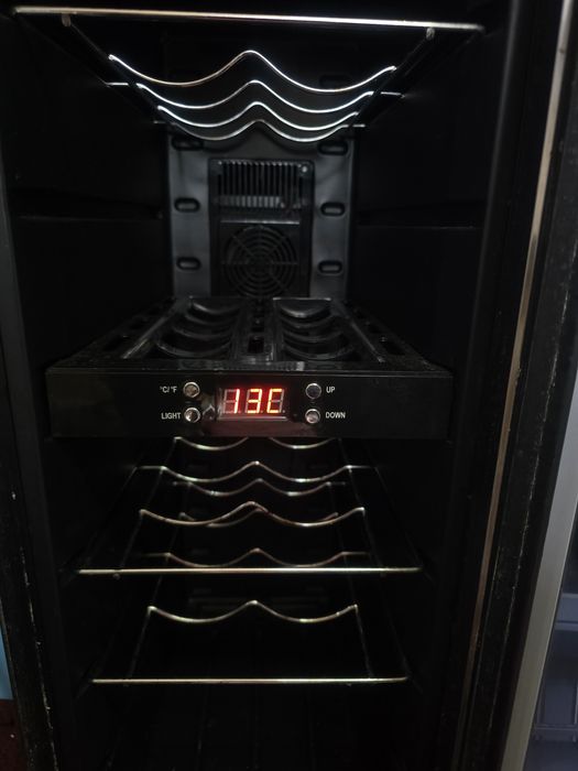 Chłodziarka lodowka do wina colzone