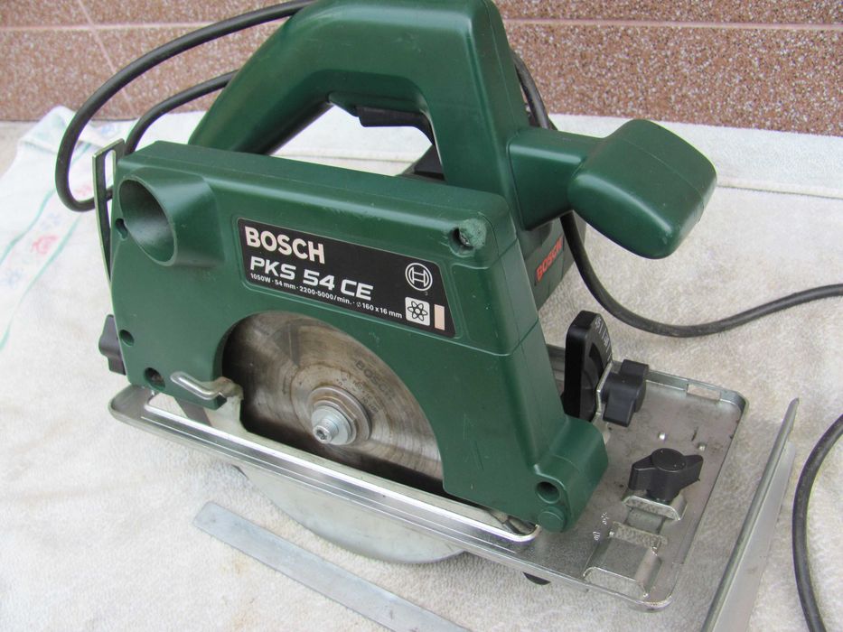 Дискова циркулярна пила Bosch