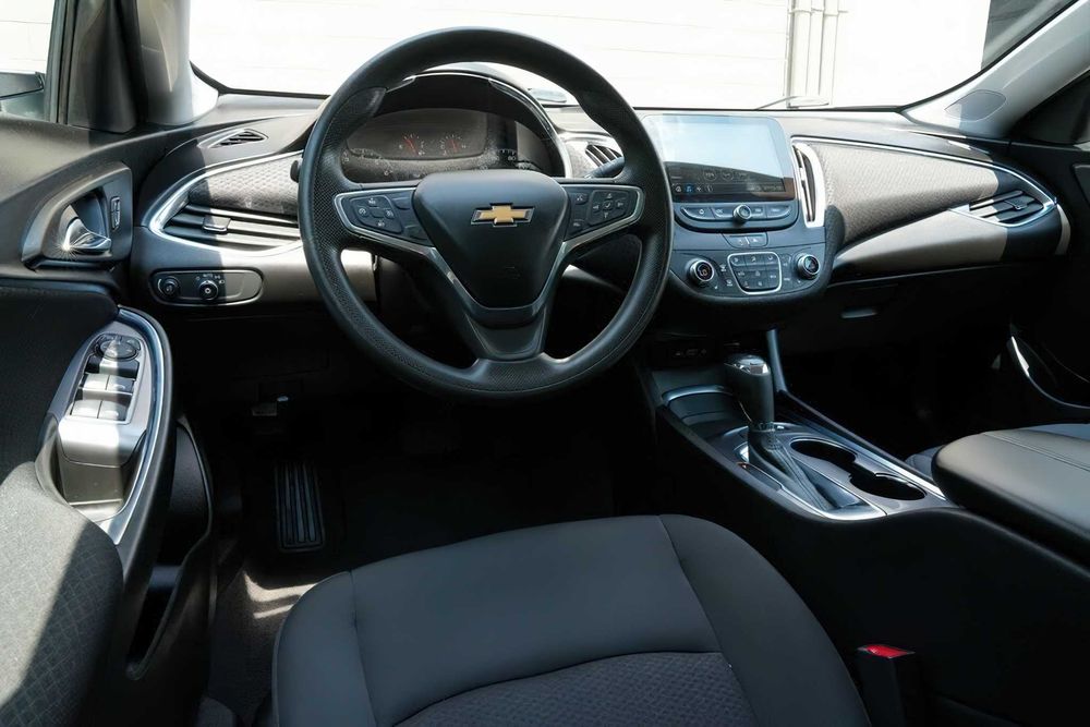 Chevrolet Malibu      2020