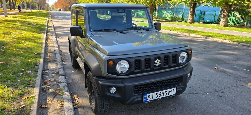 Автомобиль Suzuki Jimny