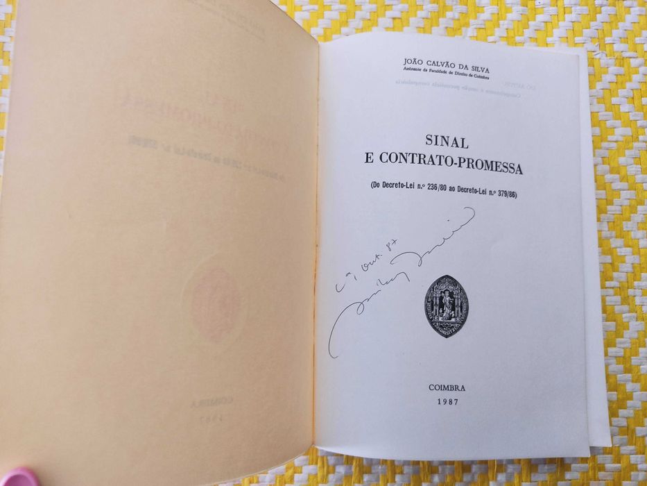 Sinal e contrato-promessa

de João Calvão da Silva