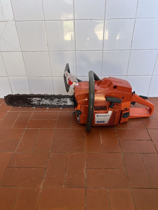 Motosserra profissional Husqvarna 268 (67cc) c/ revisao completa e pecas de origem