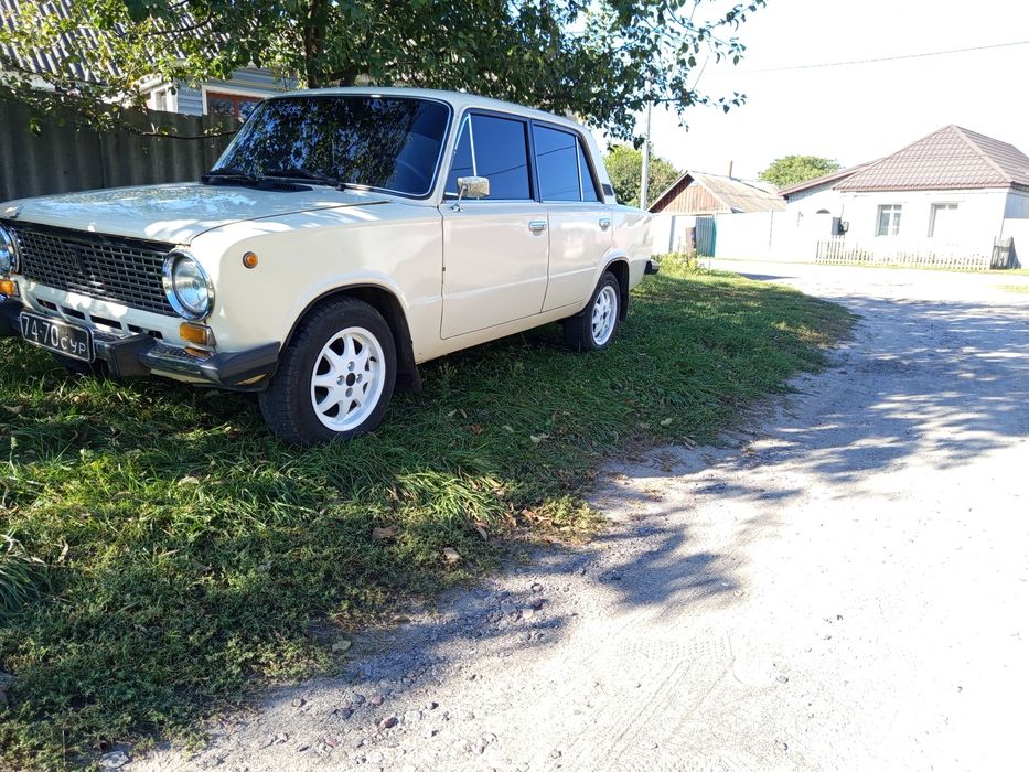 Продам Ваз 2101, 1.3 газ/бензин на ходу Можно по запчастям