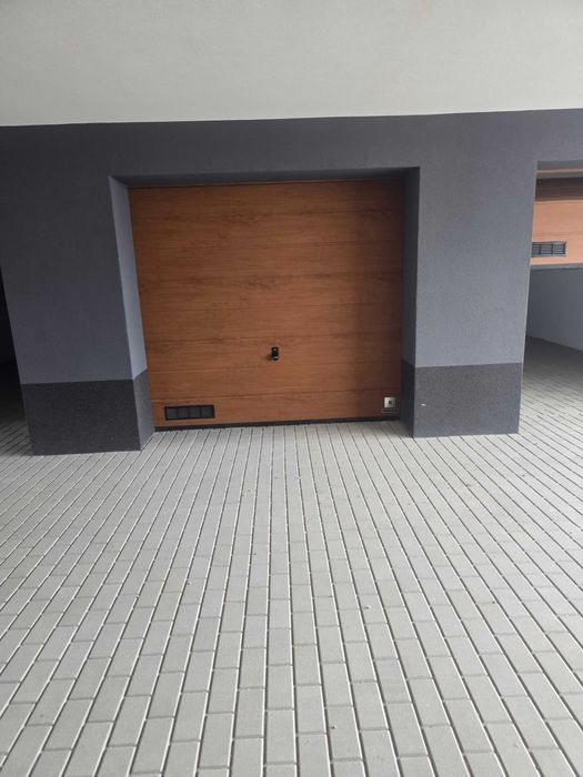 Nowy garaż do wynajecia