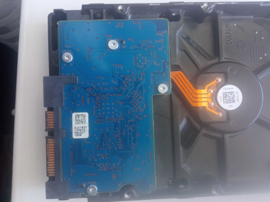 Жёсткий диск 1 ТБ Toshiba