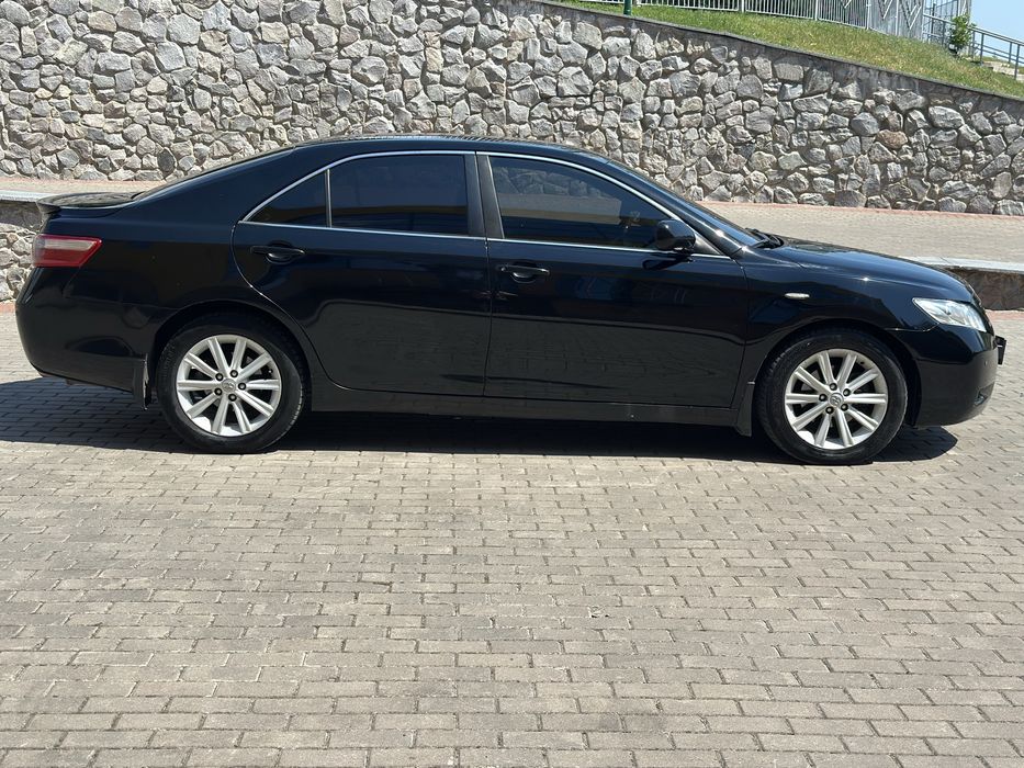 Продам TOYOTA Camry