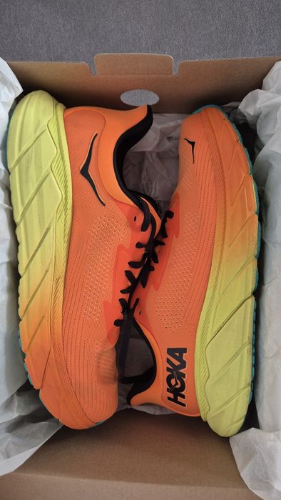 Buty do biegania HOKA Arahi 7, rozm. 43 1/3, jak nowe