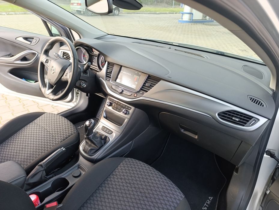 Опель Астра К 1.4 турбо