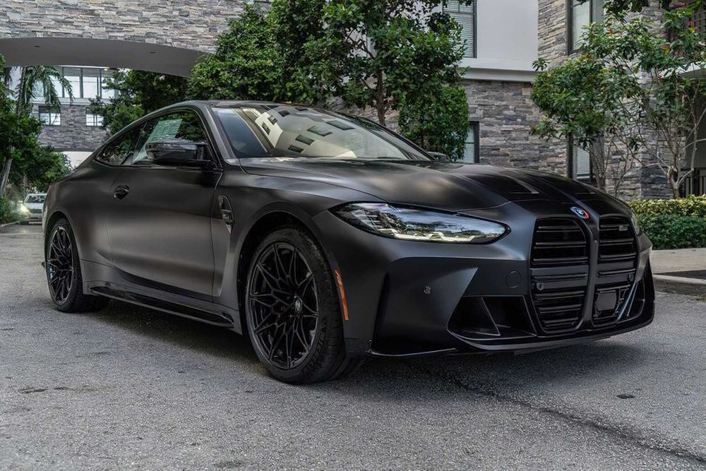 BMW M4 Competition      2022