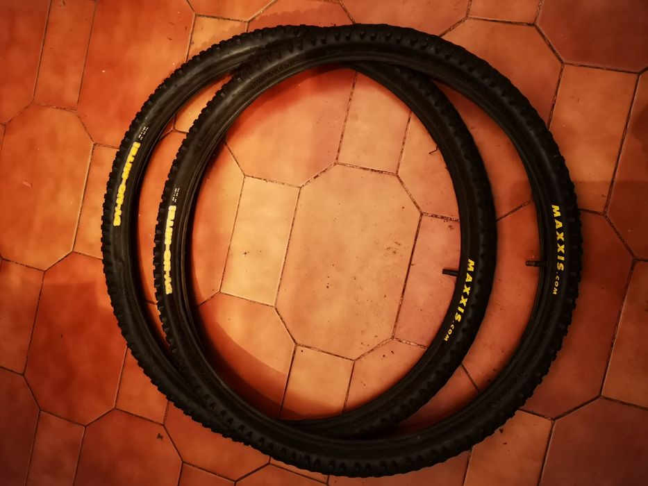 2 Rodas + 2 pneus Maxxis + 2 pneus Ritchey