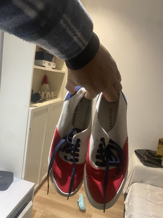 Tenis Primark 43