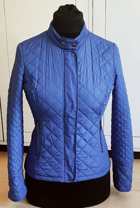 Niebieska damska pikowana kurtka