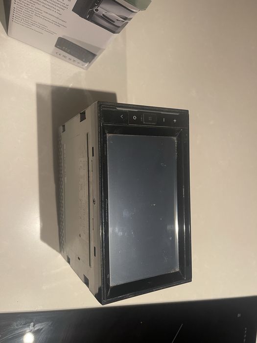Pioneer AVH-A240BT – Auto Rádio 2 DIN com Ecrã Tátil 6.2” | Bluetooth | DVD | USB