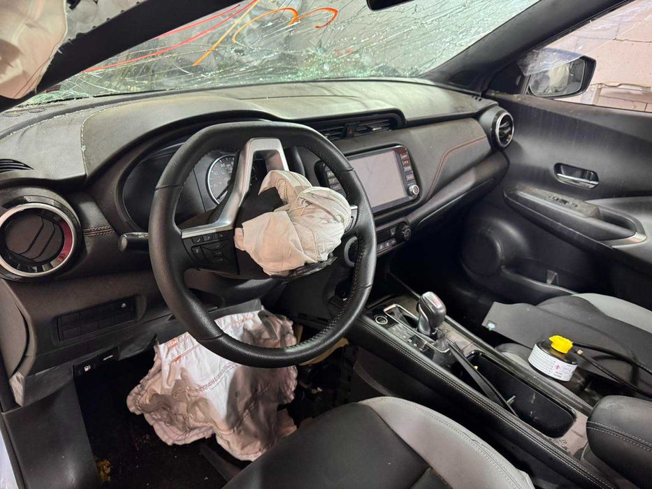 полка в багажник обшивка молдинг пластик nissan kicks sr sv  разборка