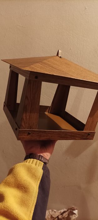 Годівничка для пташок