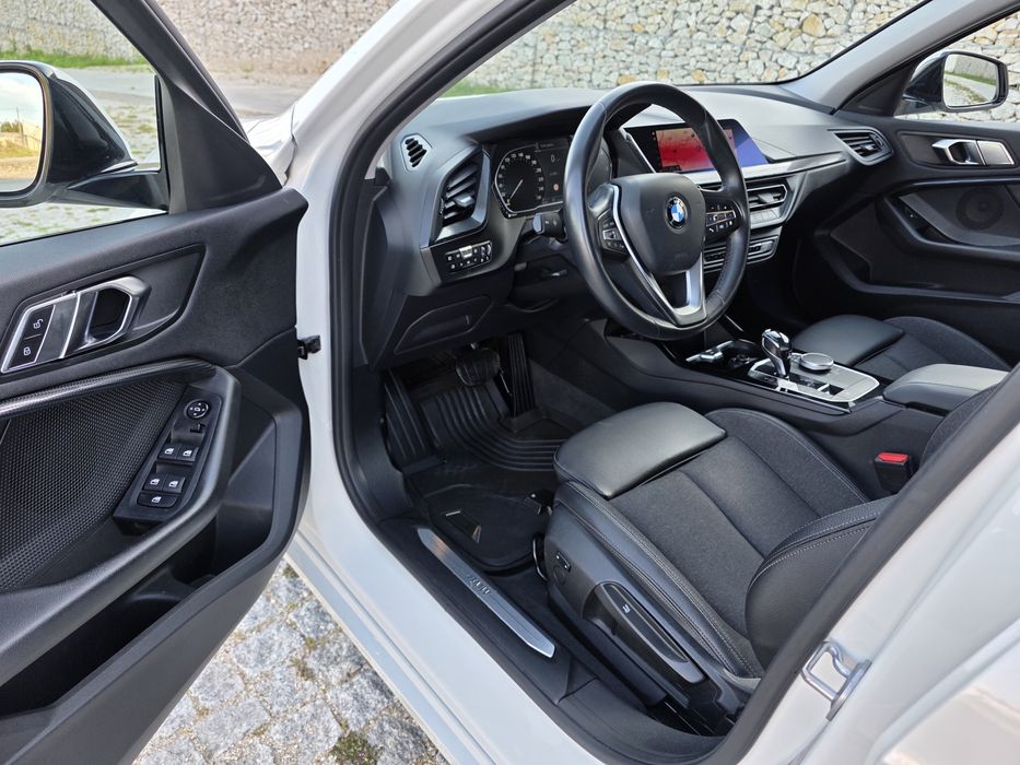 BMW 116 d Line Sport Automático Nacional