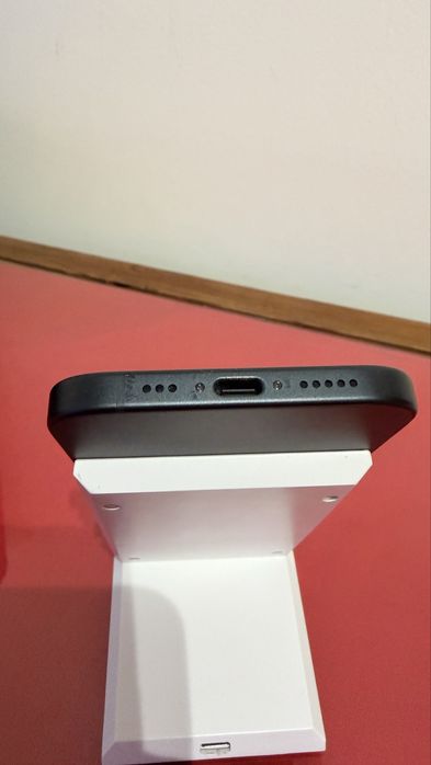 iPhone 15 - 128gb - Preto