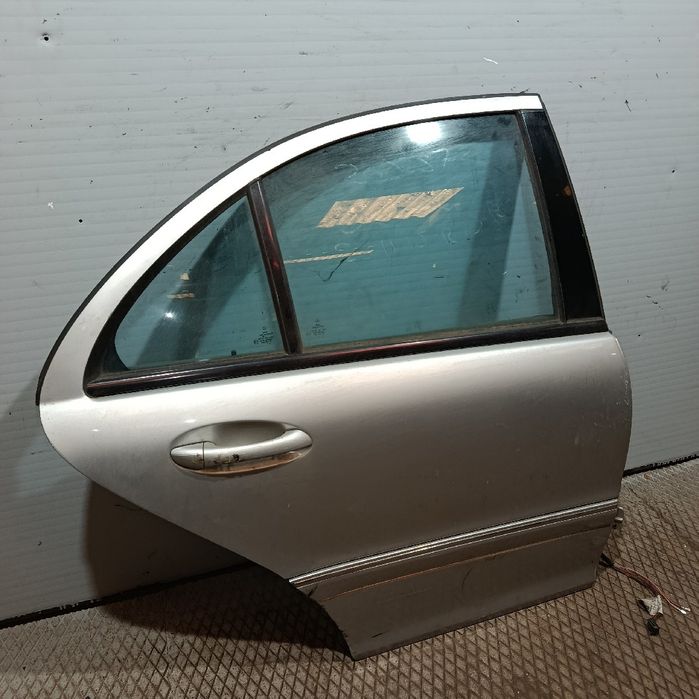 Porta trás direita MERCEDES-BENZ Classe C (W203)