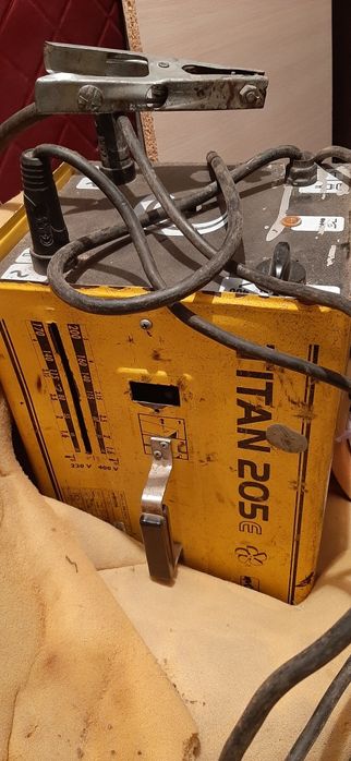 Звврюввльний апарат